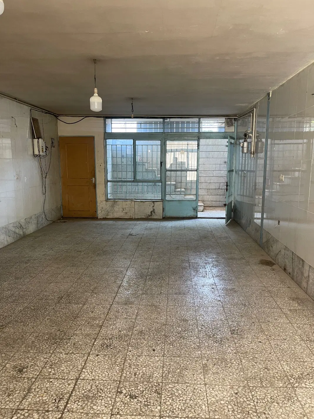 اجاره یک بابت مغازه در شاهپور جدید