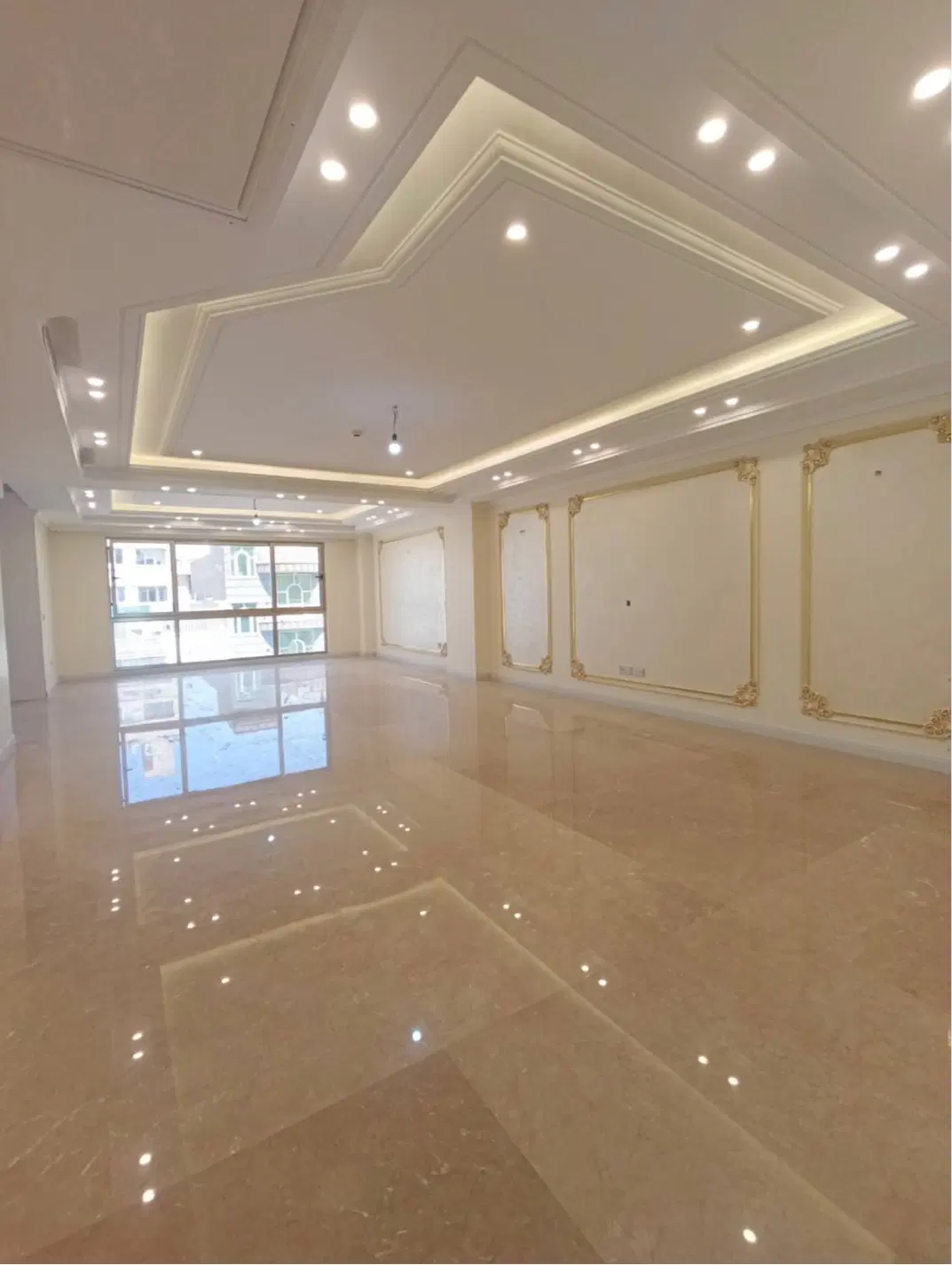 لاکچری ۱۹۵متری فول امکانات ۳خواب