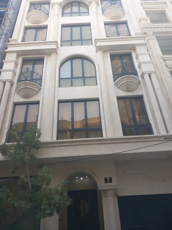 همخونه میخوام