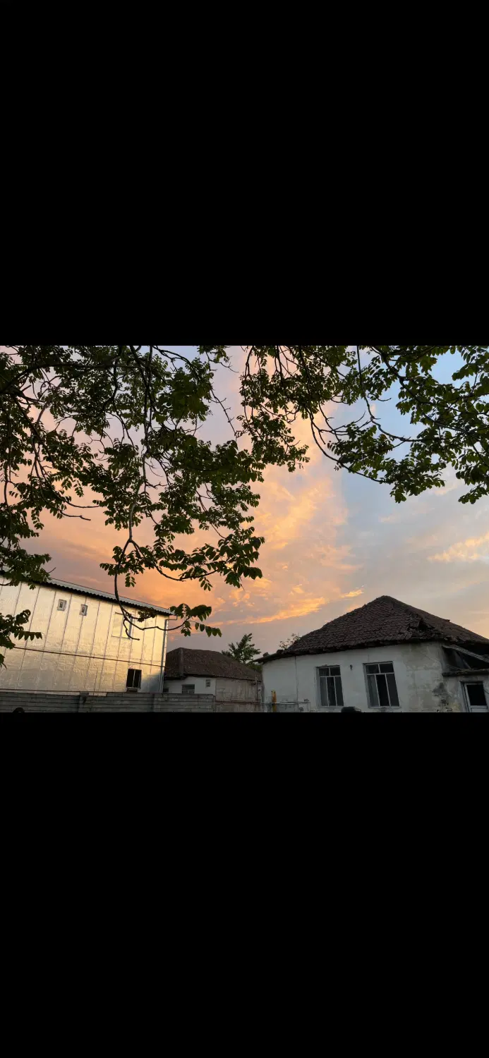 هزارمترزمین با خونه ی کلنگی