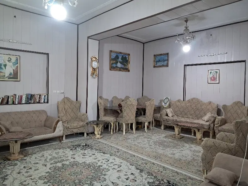 خانه ویلایی ۱۷۰ متری خیابان فروغی