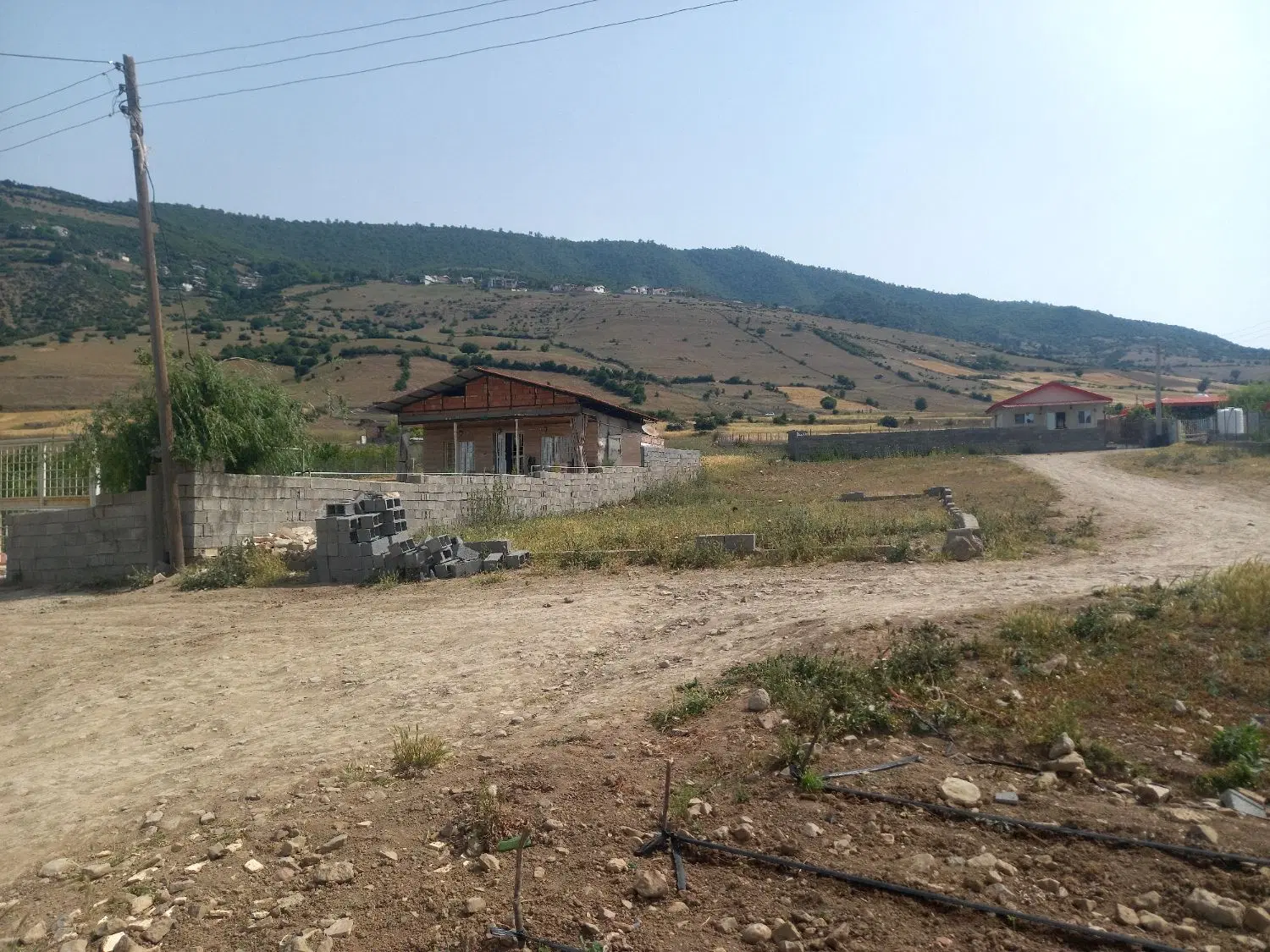 زمین ۲۳۱ متر جای دنج