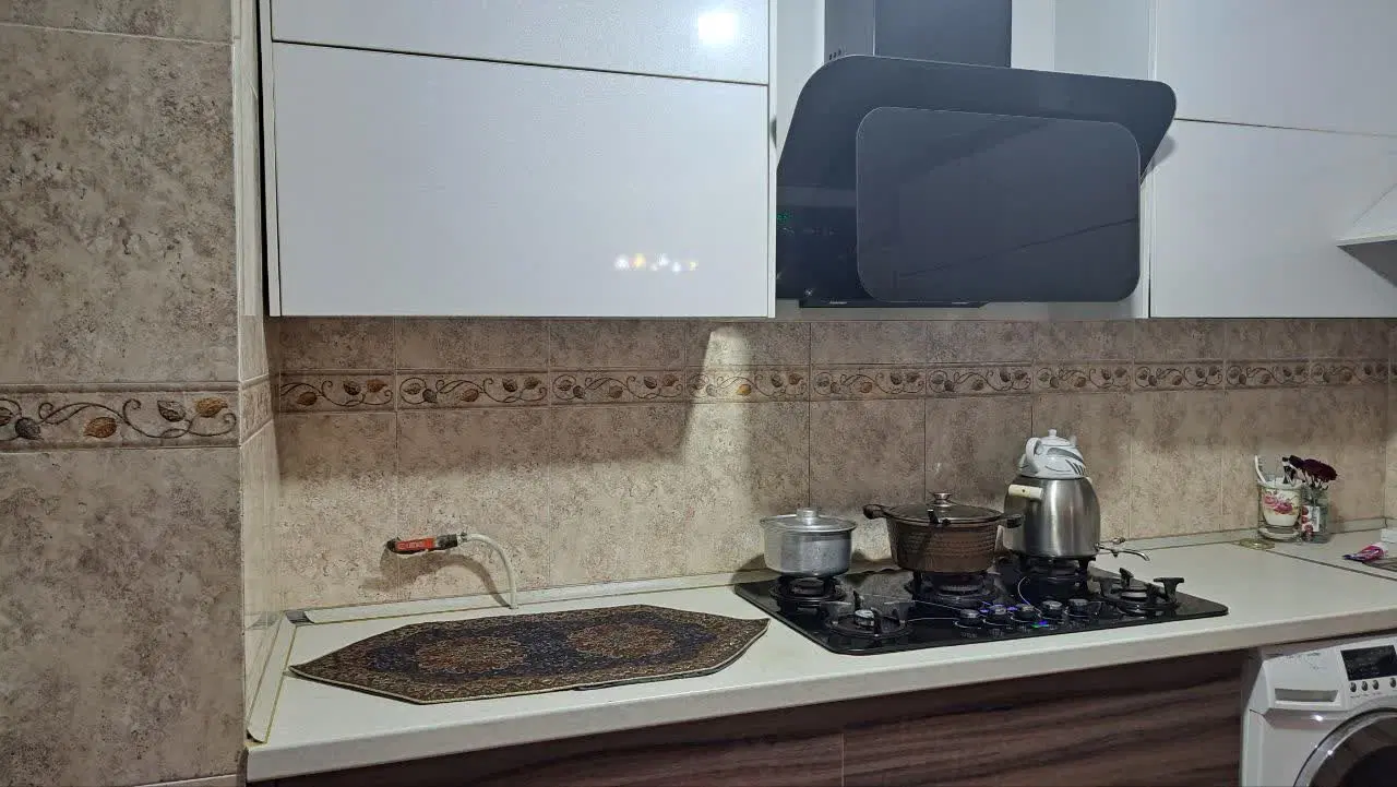 اجاره آپارتمان هواپیمای ۱۲۶متر ۲خواب بدون مشرف