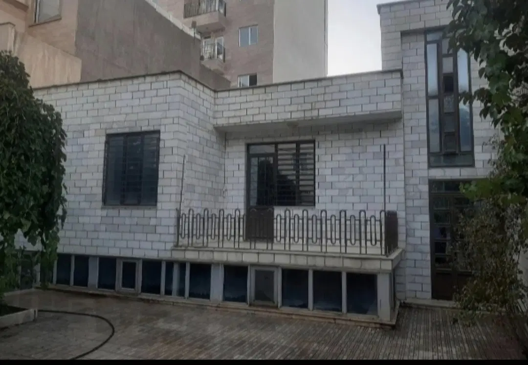 خانه دربست ،انتها هنرستان،بر دوم خیابان