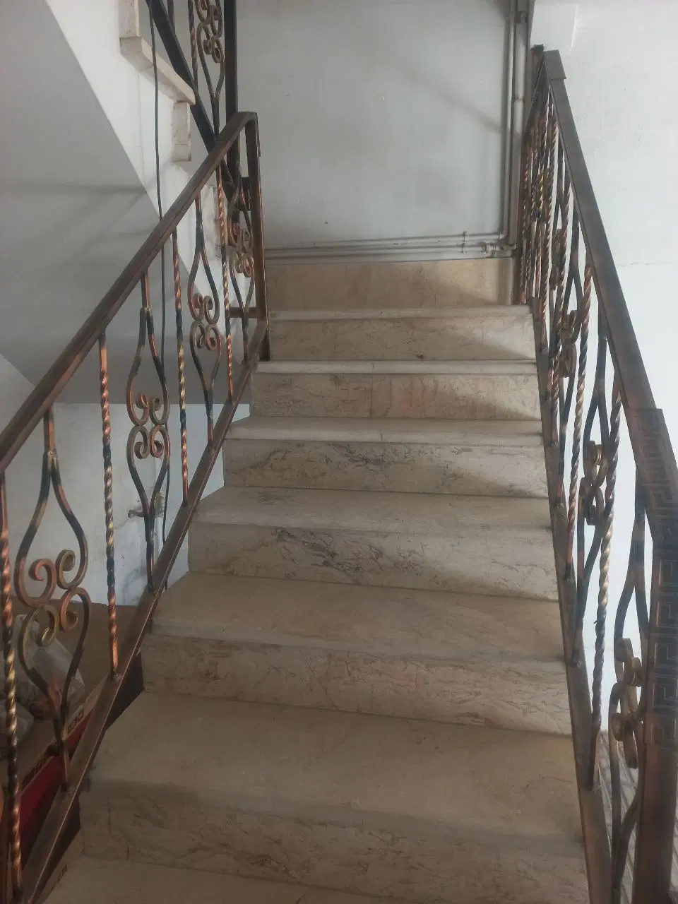خانه سه طبقه