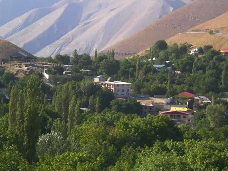 زمین  ارنگه