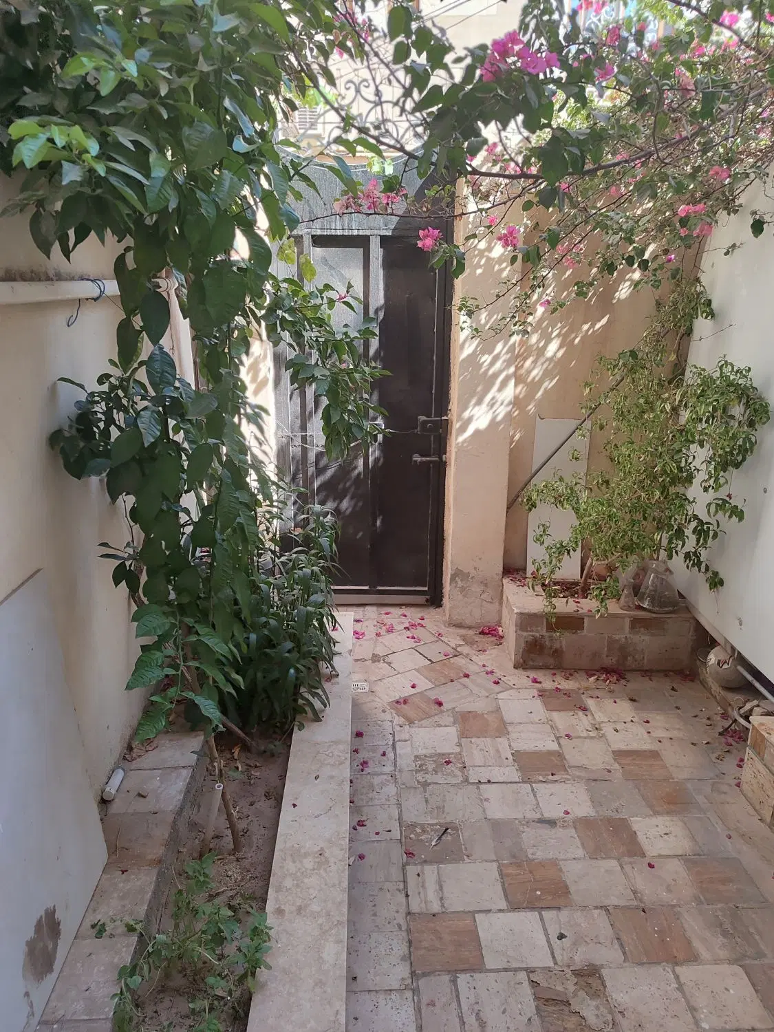 منزل مسکونی