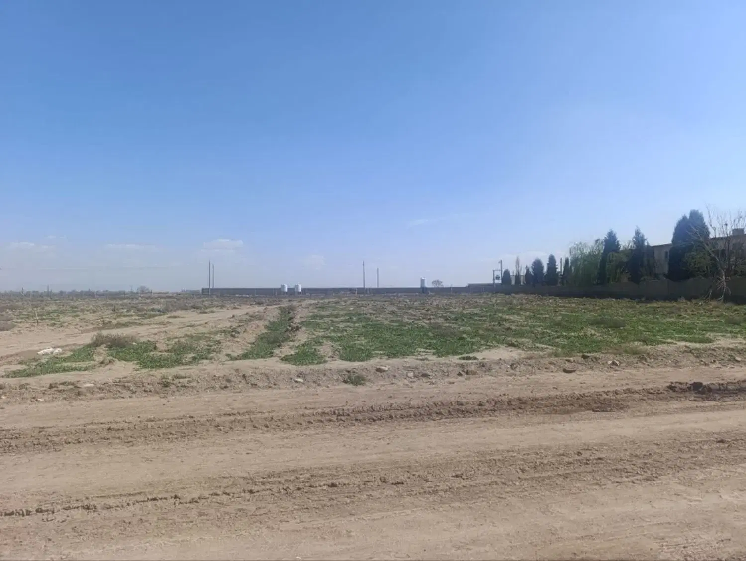 زمین باغی با سهمیه آب ساعتی