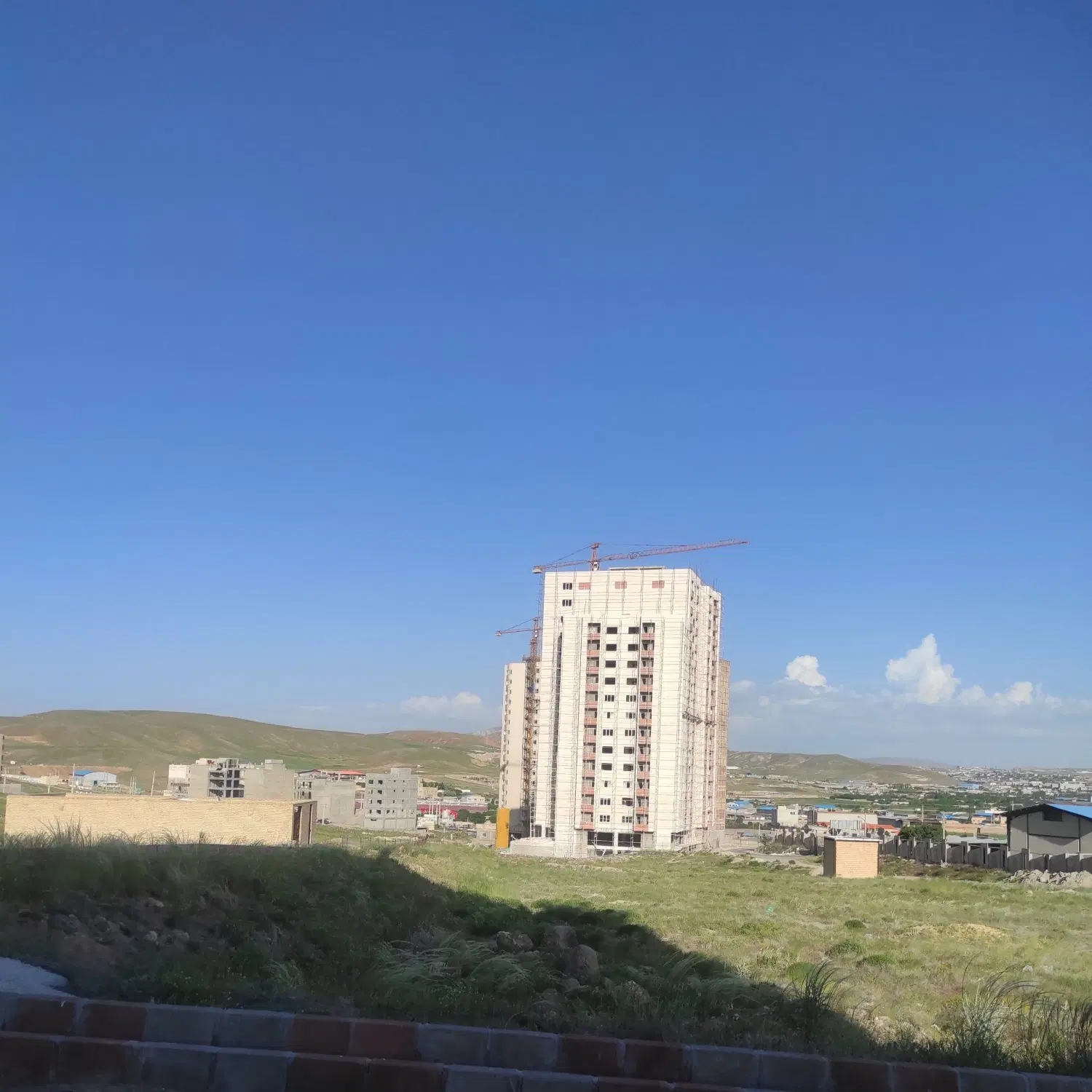 فروش زمین در اکباتان