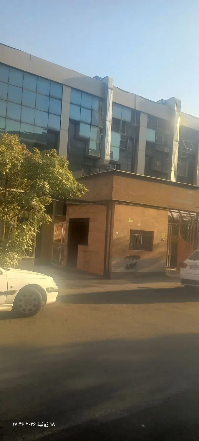 آبارتمان حر آذربایجان کارگر جمهوری انقلاب