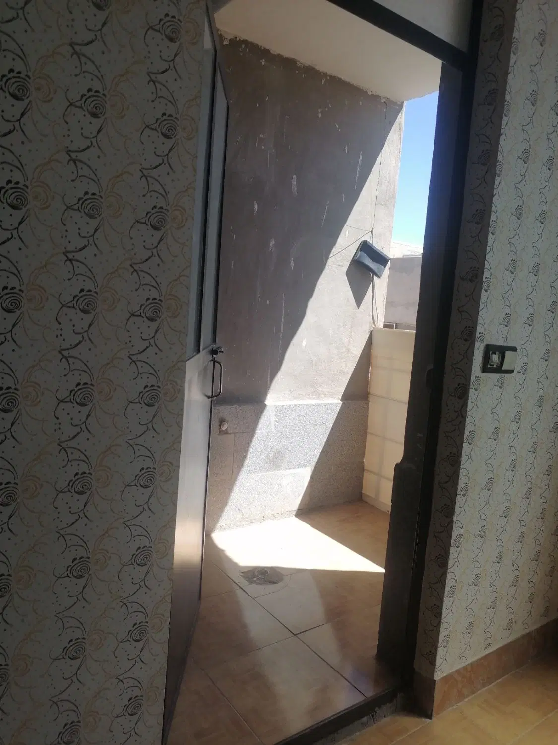 واحد 85 متری مهرشهر