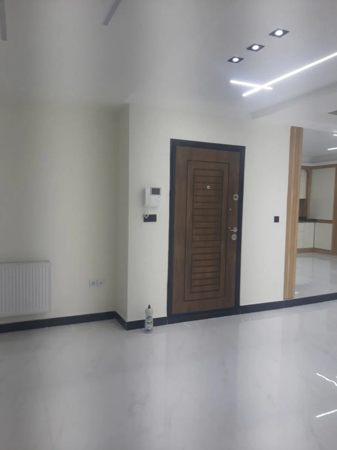 اپارتمان ۱۷۰ سه خواب جنوبی استانداری