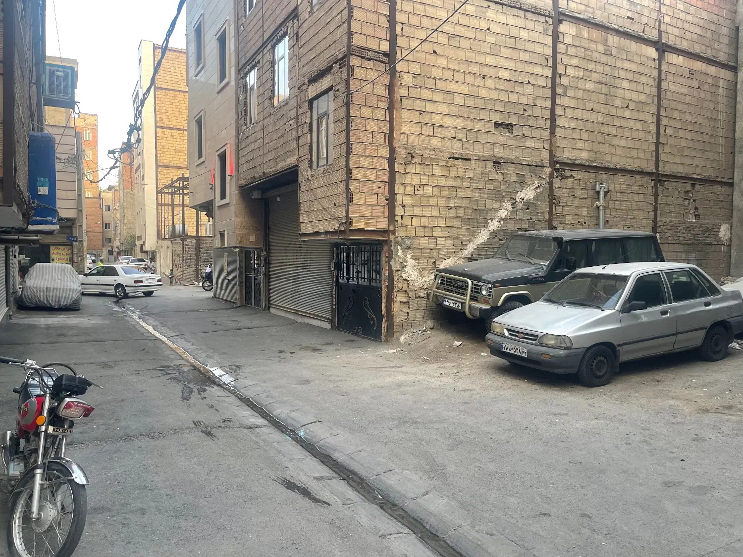 مرتضی گرد زمین سند دار و جواز ساخت