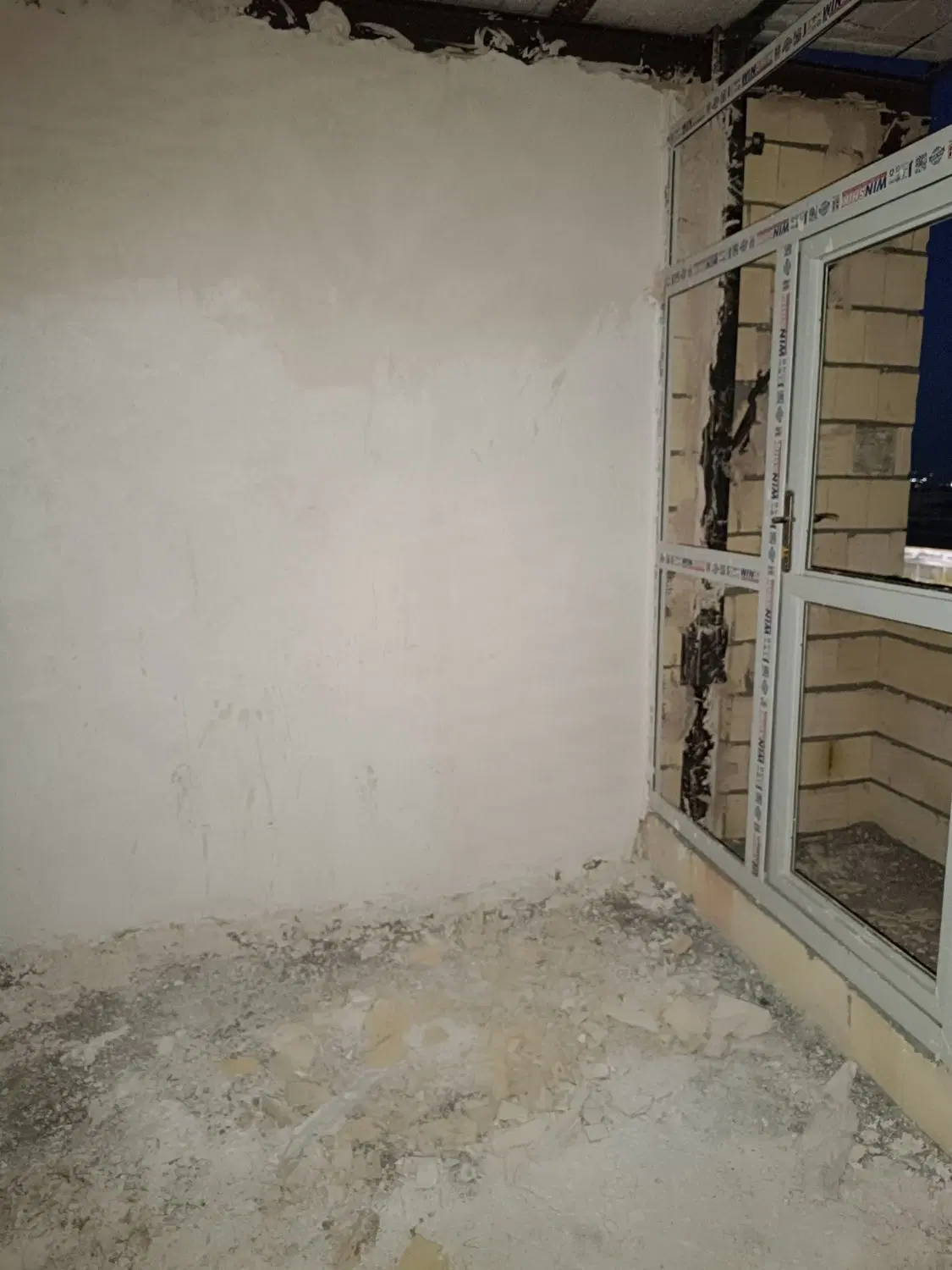 آپارتمان ۷۰ متری، سفت کاری