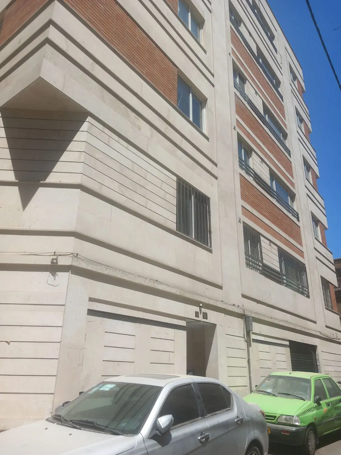 آپارتمان 83متری دو خوابه نورگیر عالی