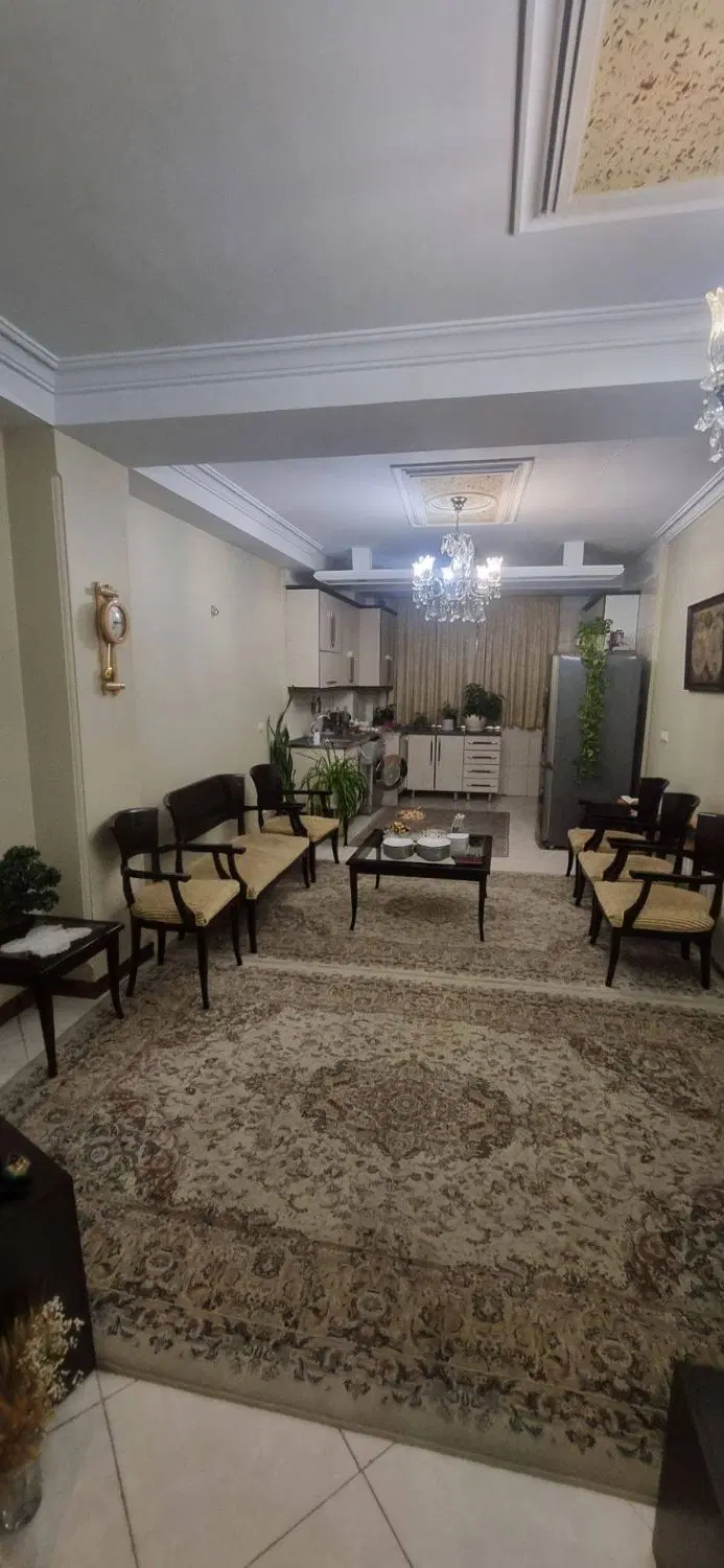 ۶۴متر ۲خواب  کارون بهنود نزدیک مترو شادمان