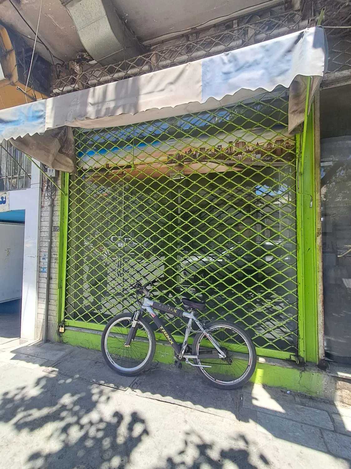 اجاره‌مغازه۳۰متری‌خیابان‌منتظری (املاک طراوت نوین)