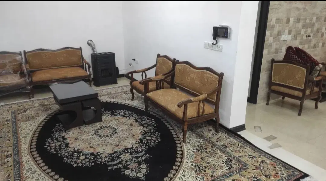 همخونه خانم