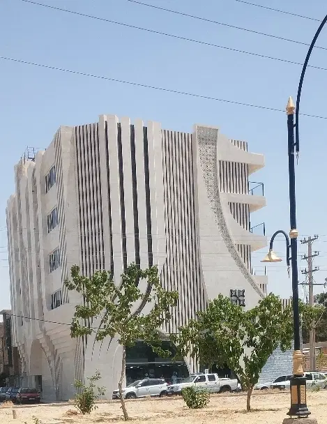 ۴۲۰متر تجاری بر بلوار کرونی