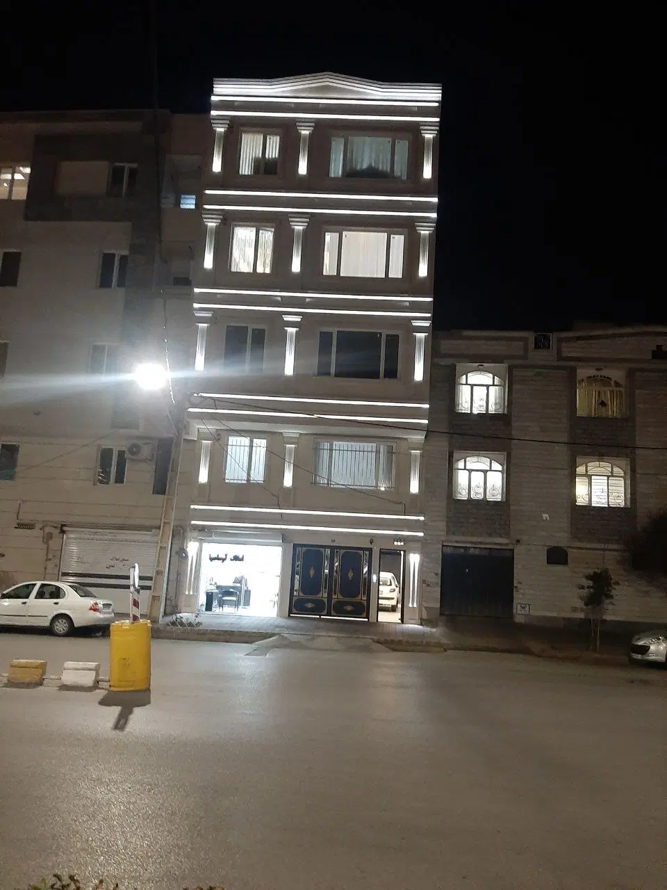 واحد ۱۲۰ متری ۳ خواب