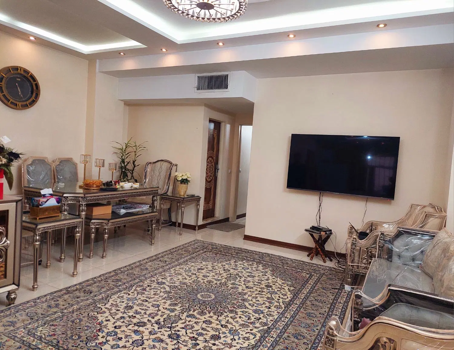 ۷۶ متر دوخواب تکواحدی آسانسوردار زیر قیمت