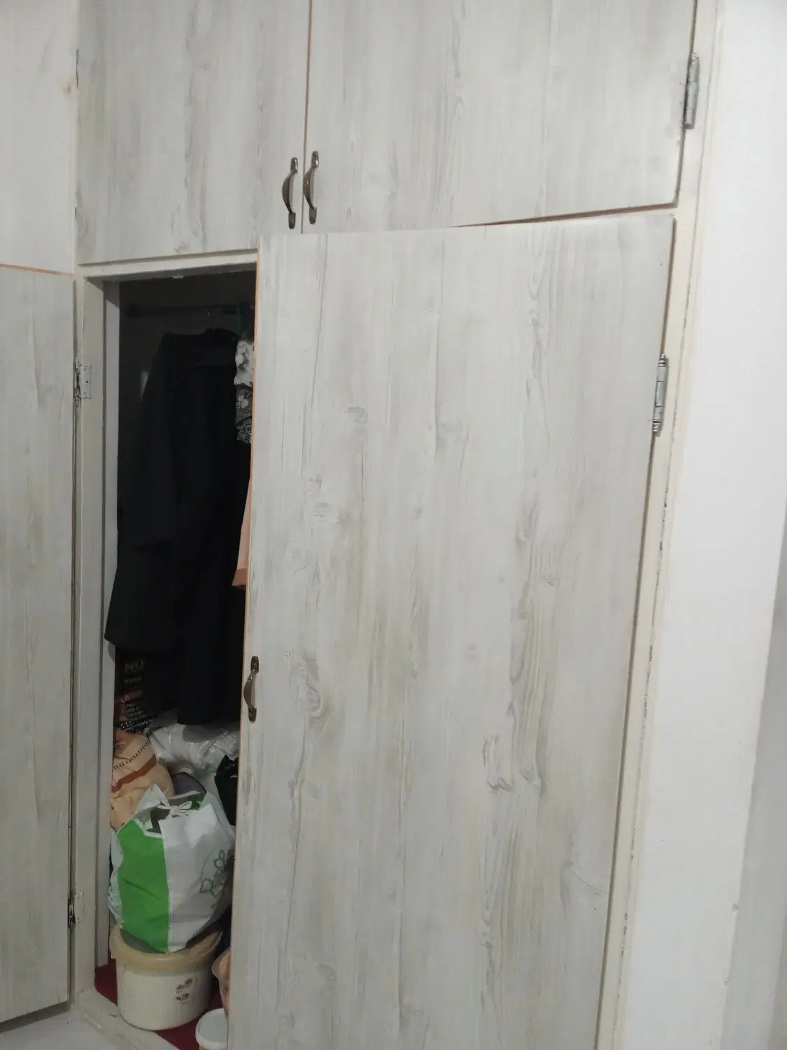 اجاره ۱۰۰ متر ۲خواب فول بسیار خوش نقشه لوکیشن خوب
