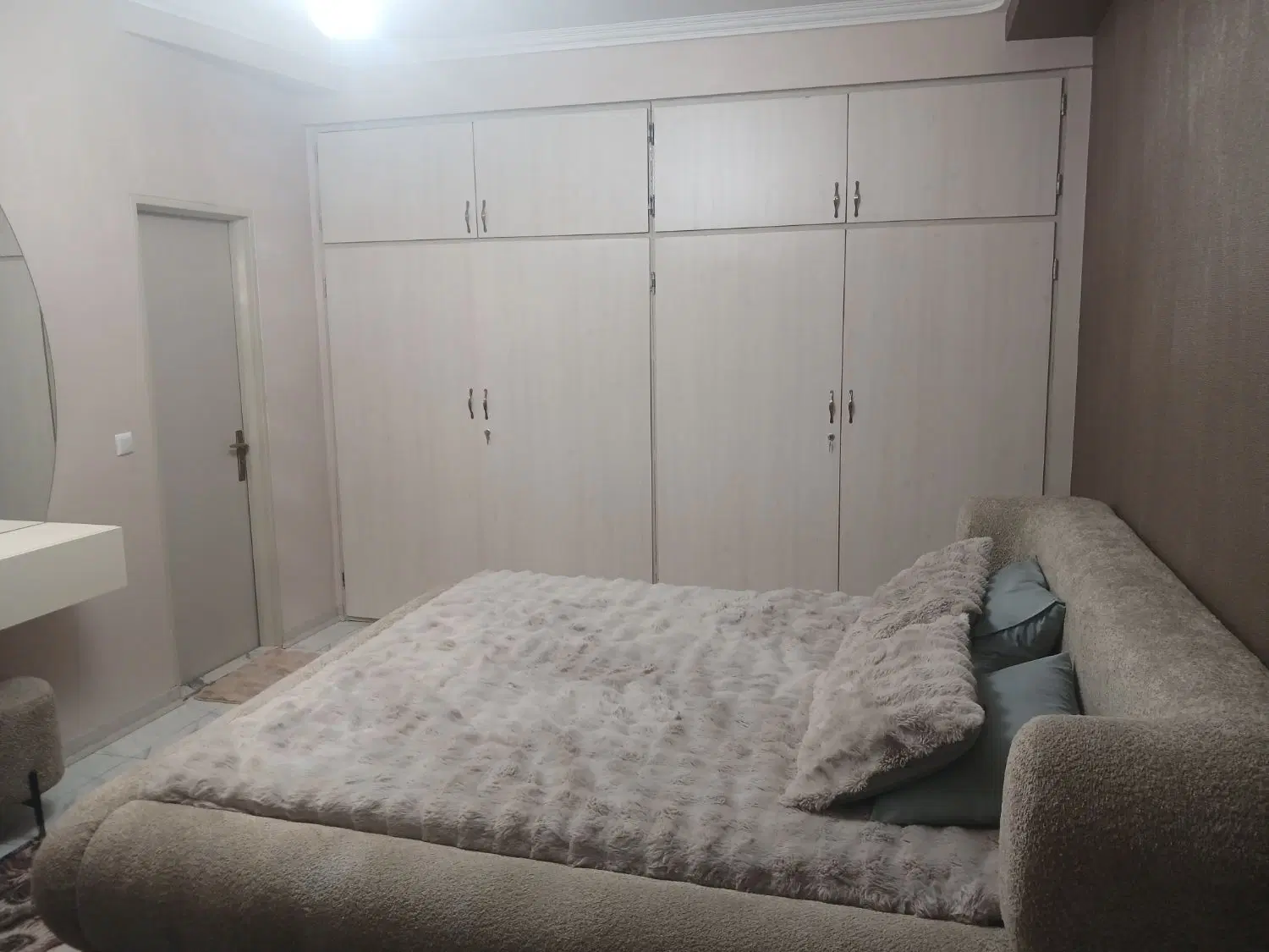 نیاز هم خونه خانم