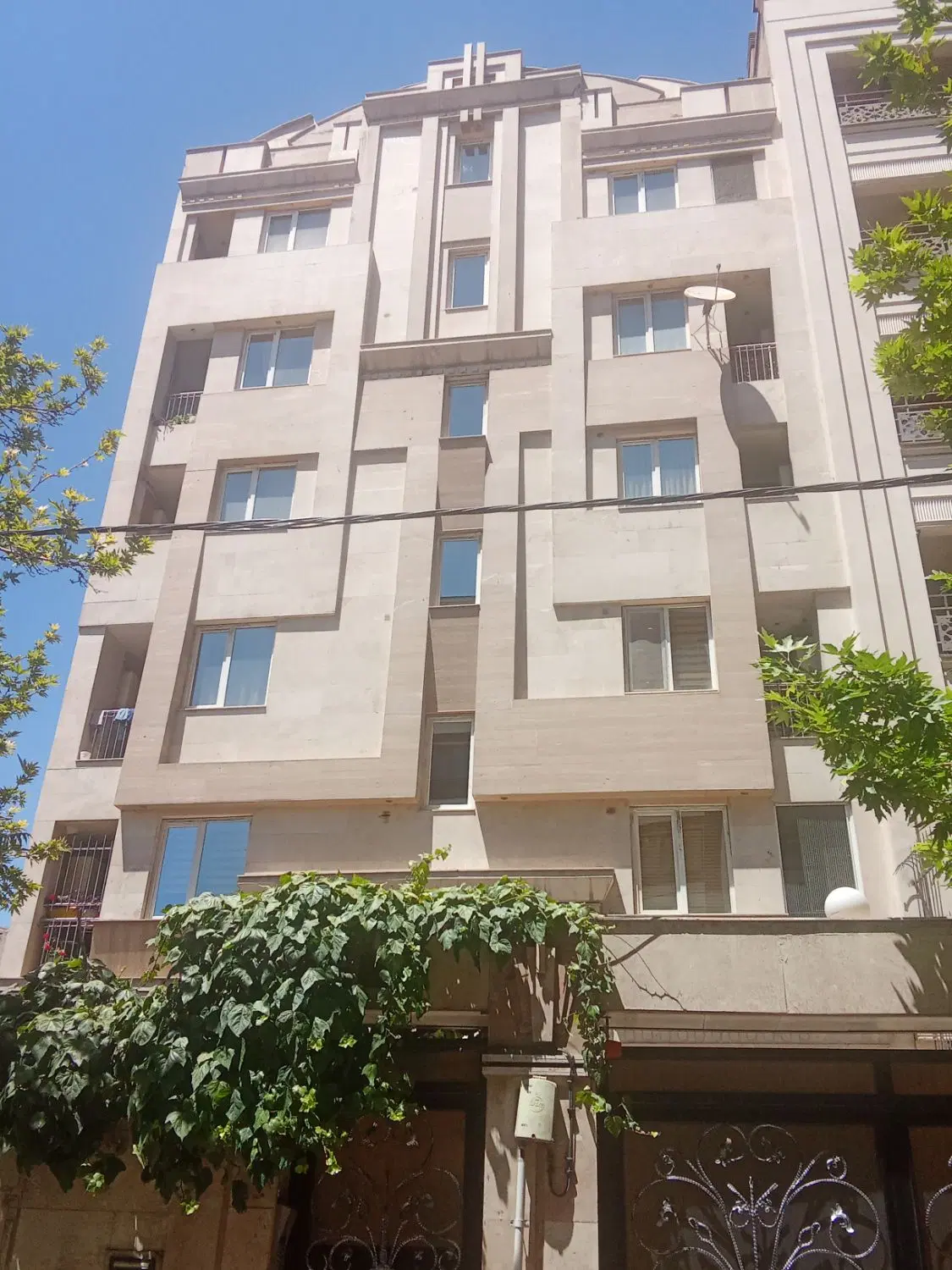 اجاره واحد 83متری