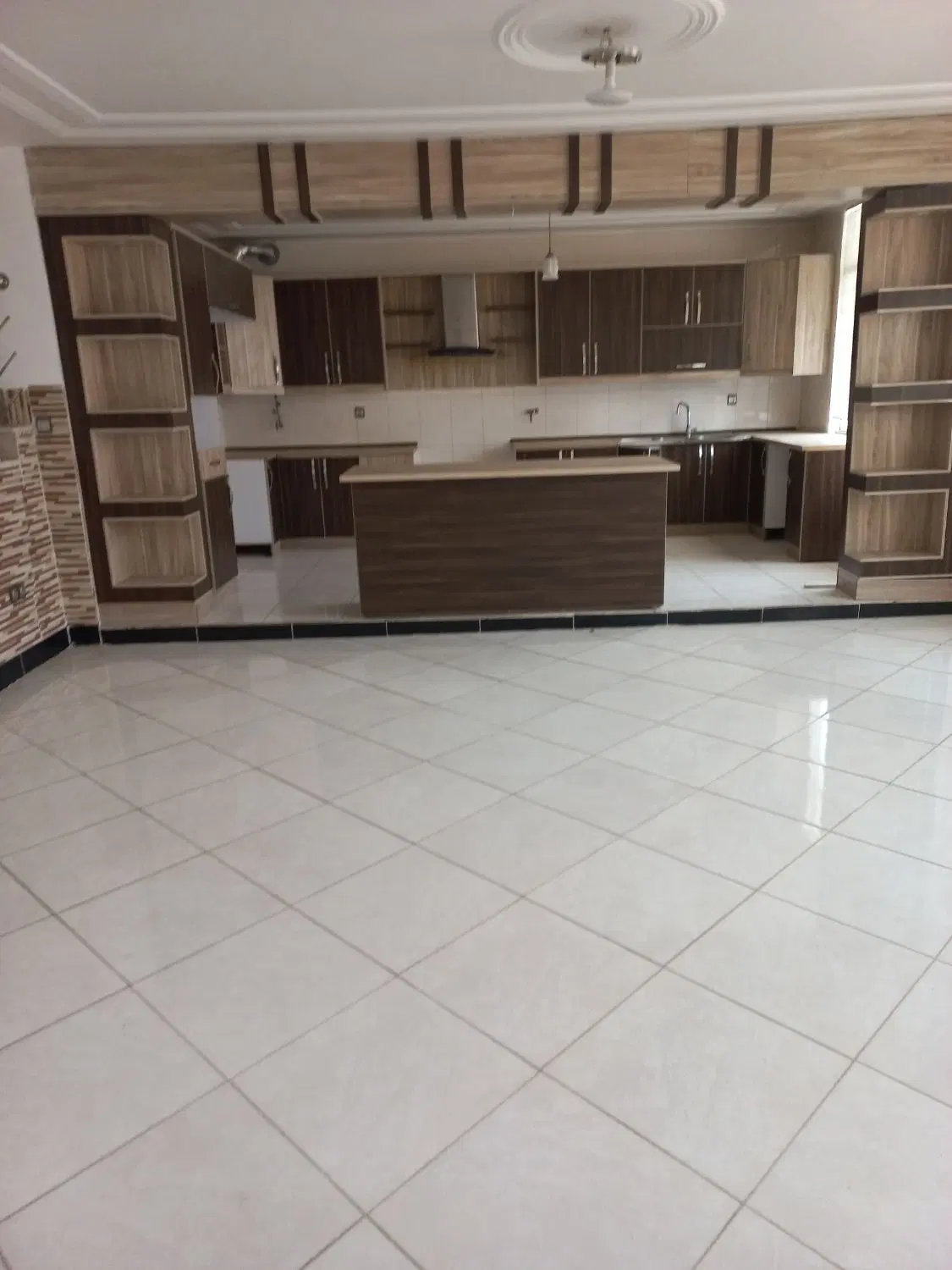 (طبقه ی دوم) از دوطبقه بدون پارکینگ‌
