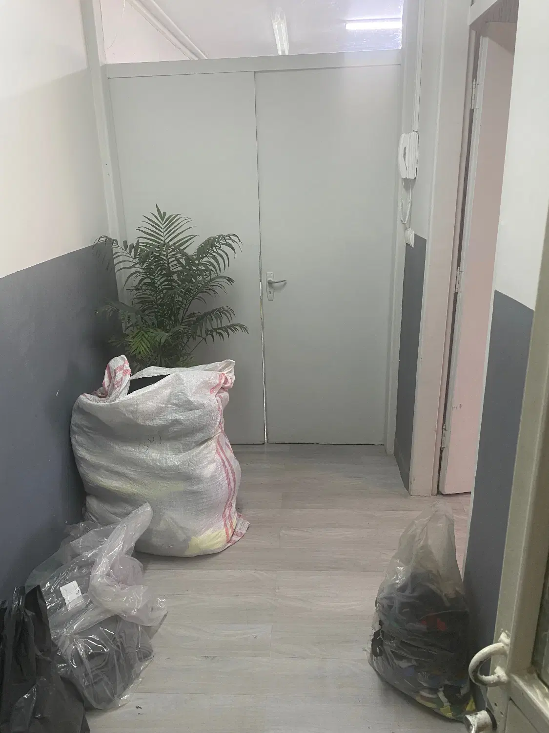 ۸۰متر مناسب بافندگی گلدوزی تولیدی پوشاک