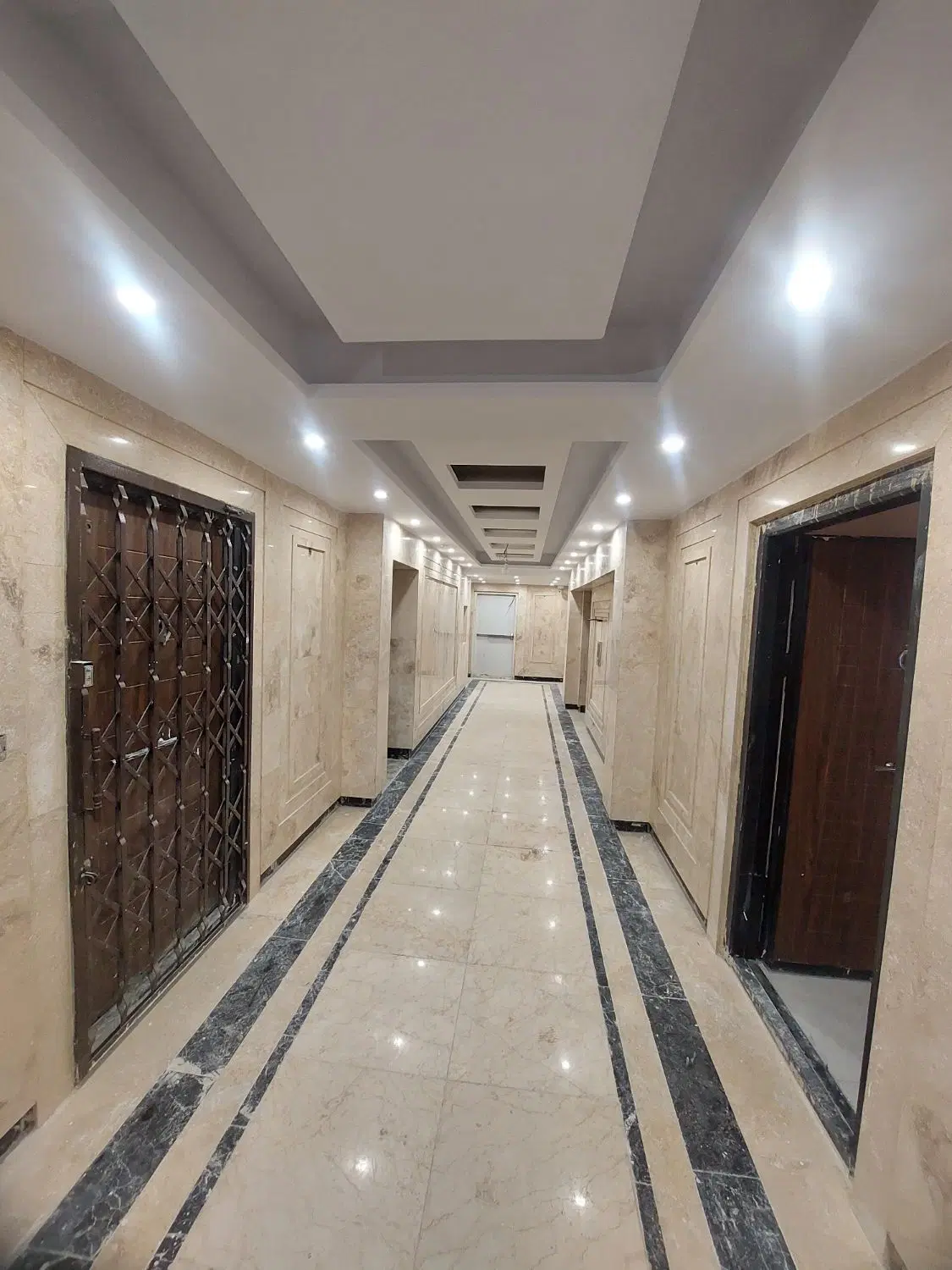 فروش آپارتمان پردیس فاز11 زون  3 واگنی  کلید