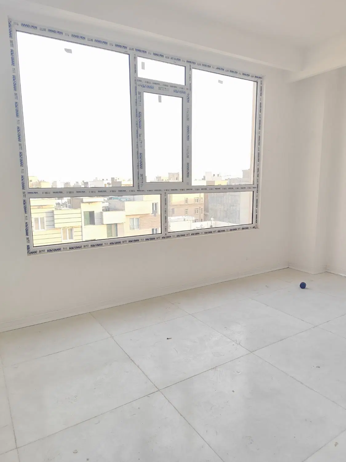 آپارتمان اداری سر نبش جمال زاده جنوبی