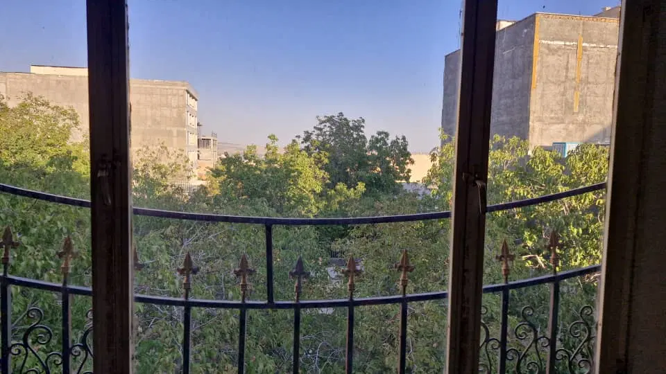 تهاتر ساختمان 2 طبقه اداری با شمال تهران
