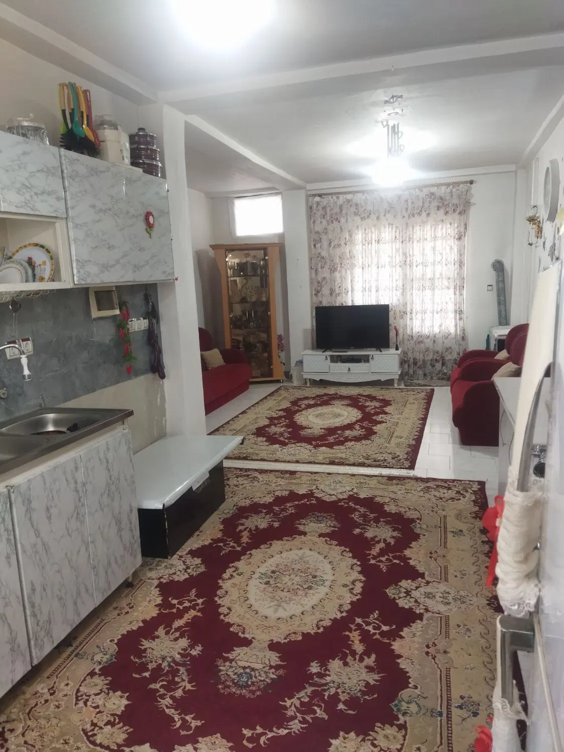 اجاره 85 متری 2 خواب با پارکینگ (مجتمع کوثر)