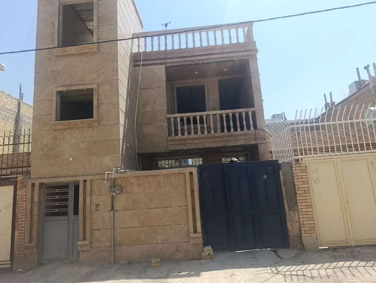 خانه دو طبقه