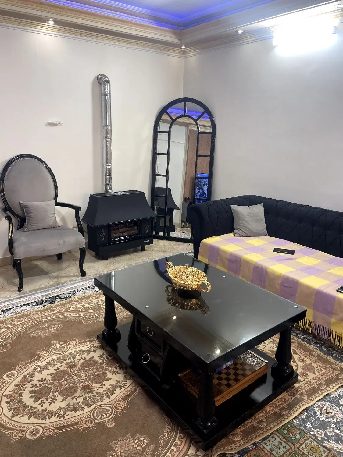 آپارتمان ۸۰ متری ۲ خوابه شهرک ولیعصر