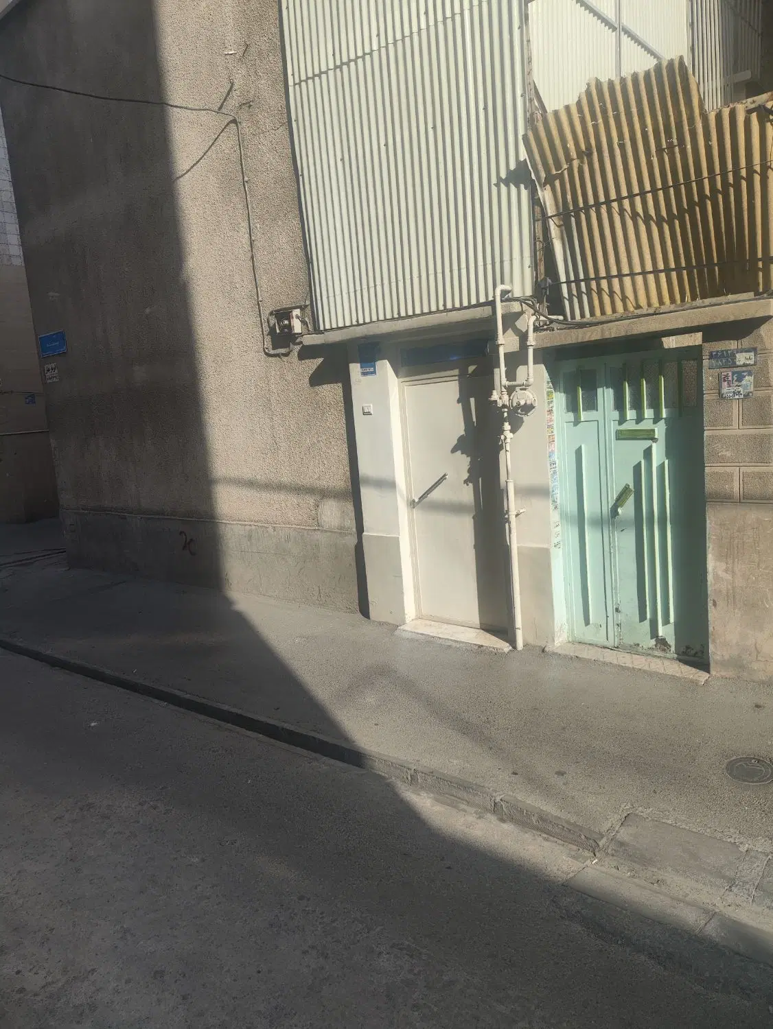 فروش خانه کلنگی ۴۱متری حیاط دار