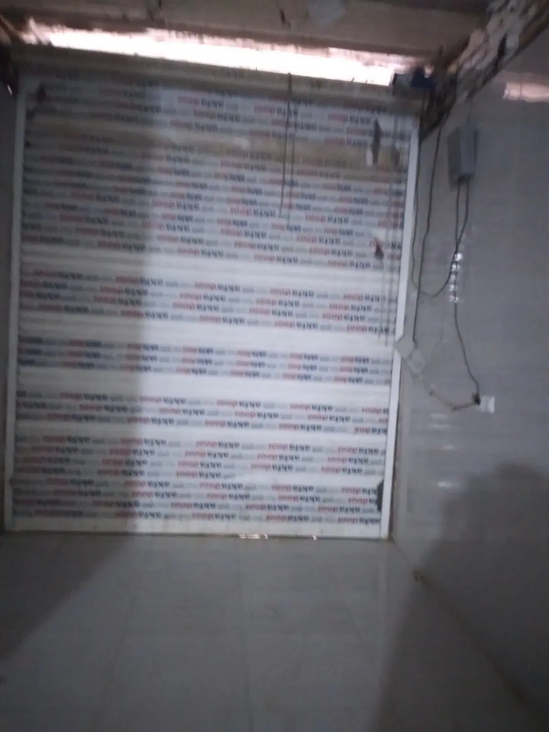 مغازه ۷۵ متری