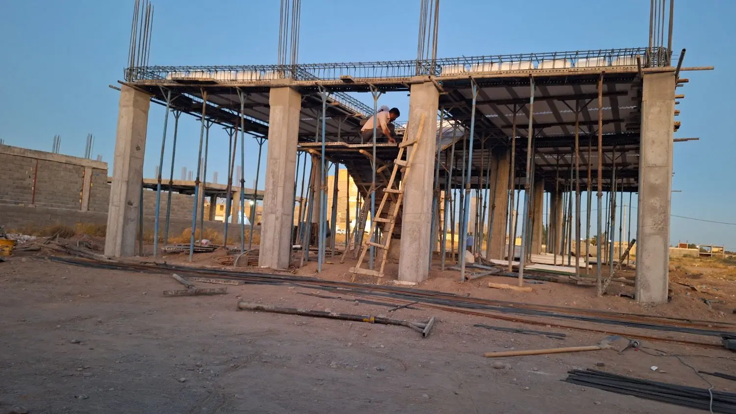 فروش خانه نیمه سساز