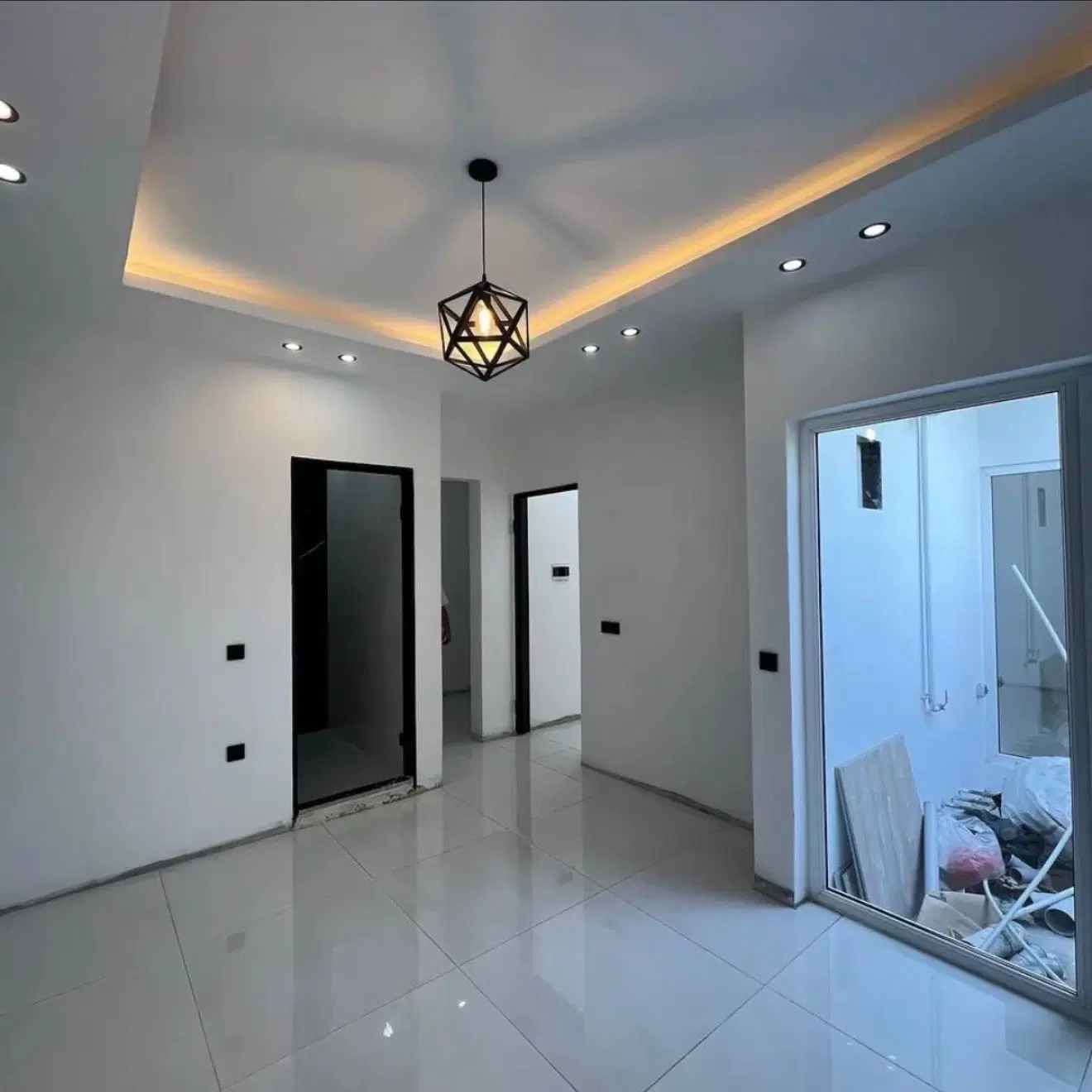 همکف۲۲۰متری_مدارک کامل_سنددار_باخیال راحت بخرش