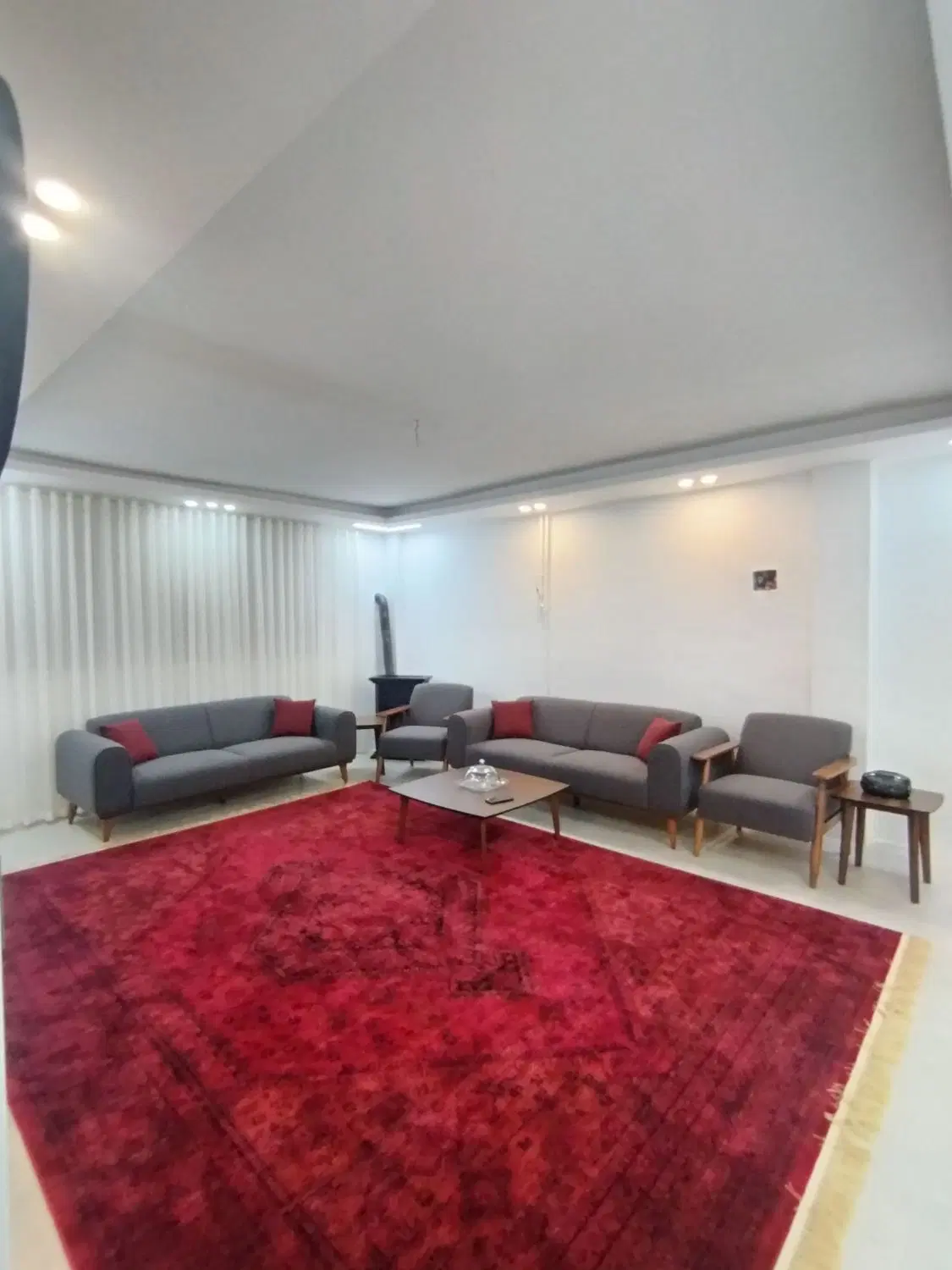 آپارتمان ادب