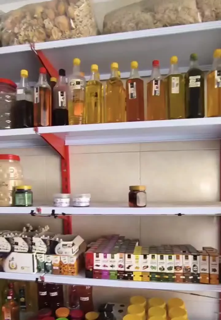 مغازه ۲۰ متری انتهای ک۱۸ سمیه