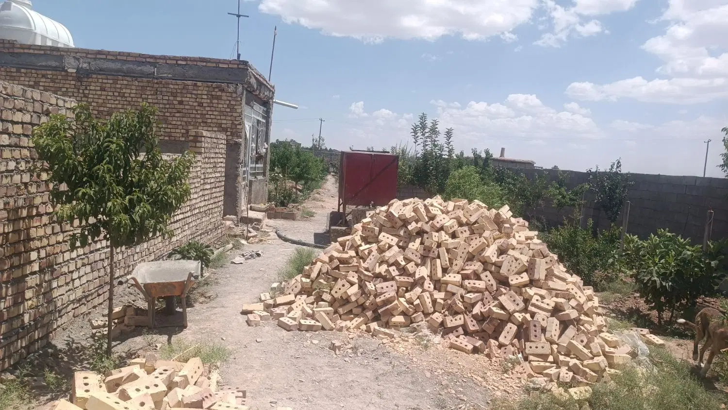 باغ ۱۲۰۰متر حاشیه محموداباد فضل
