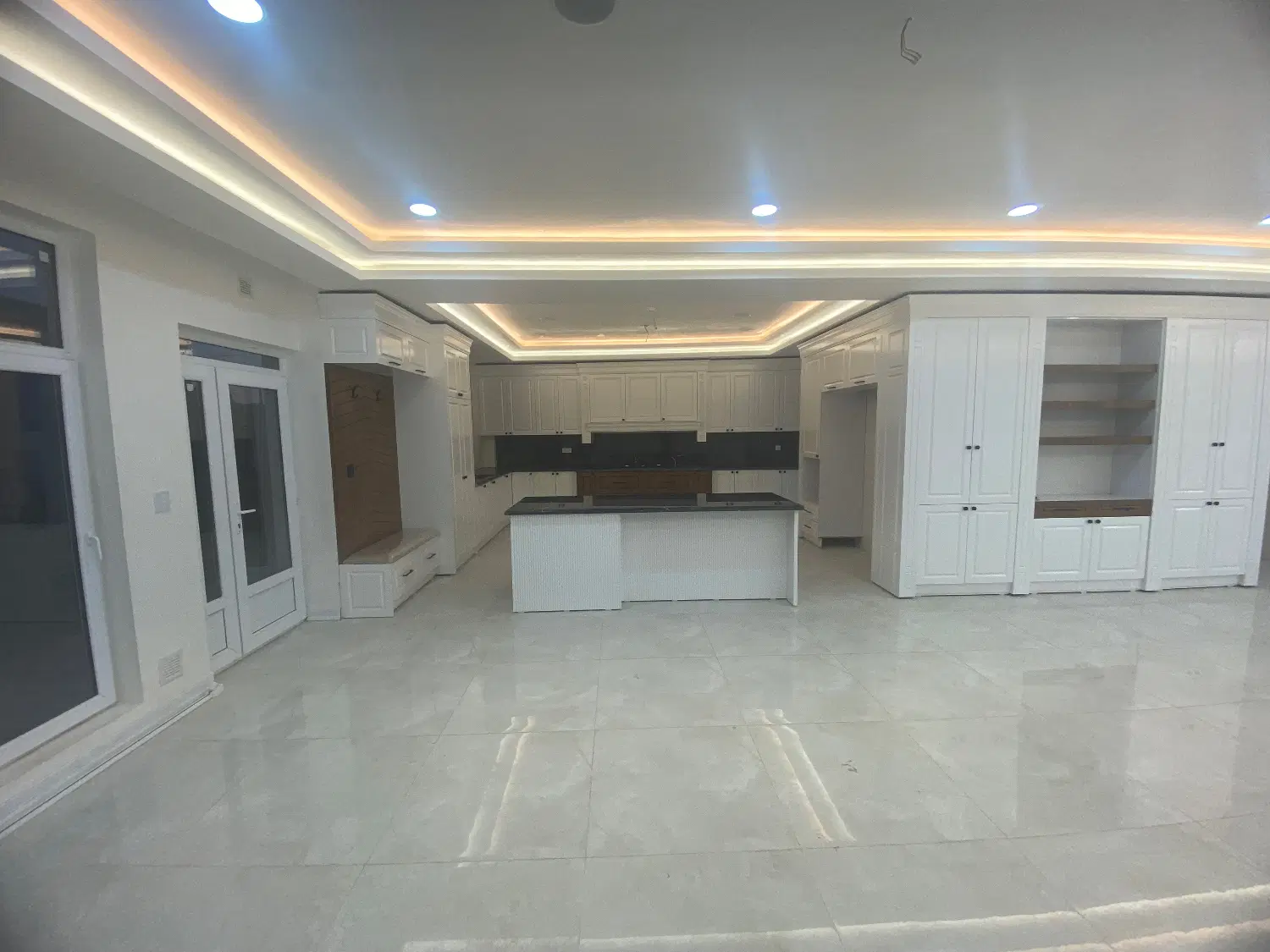 منزل ویلایی ۲ نبش خ سجاد
