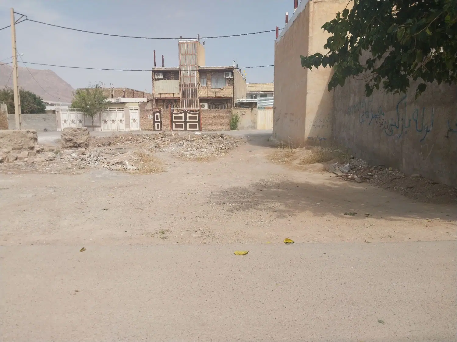 زمین مسکونی