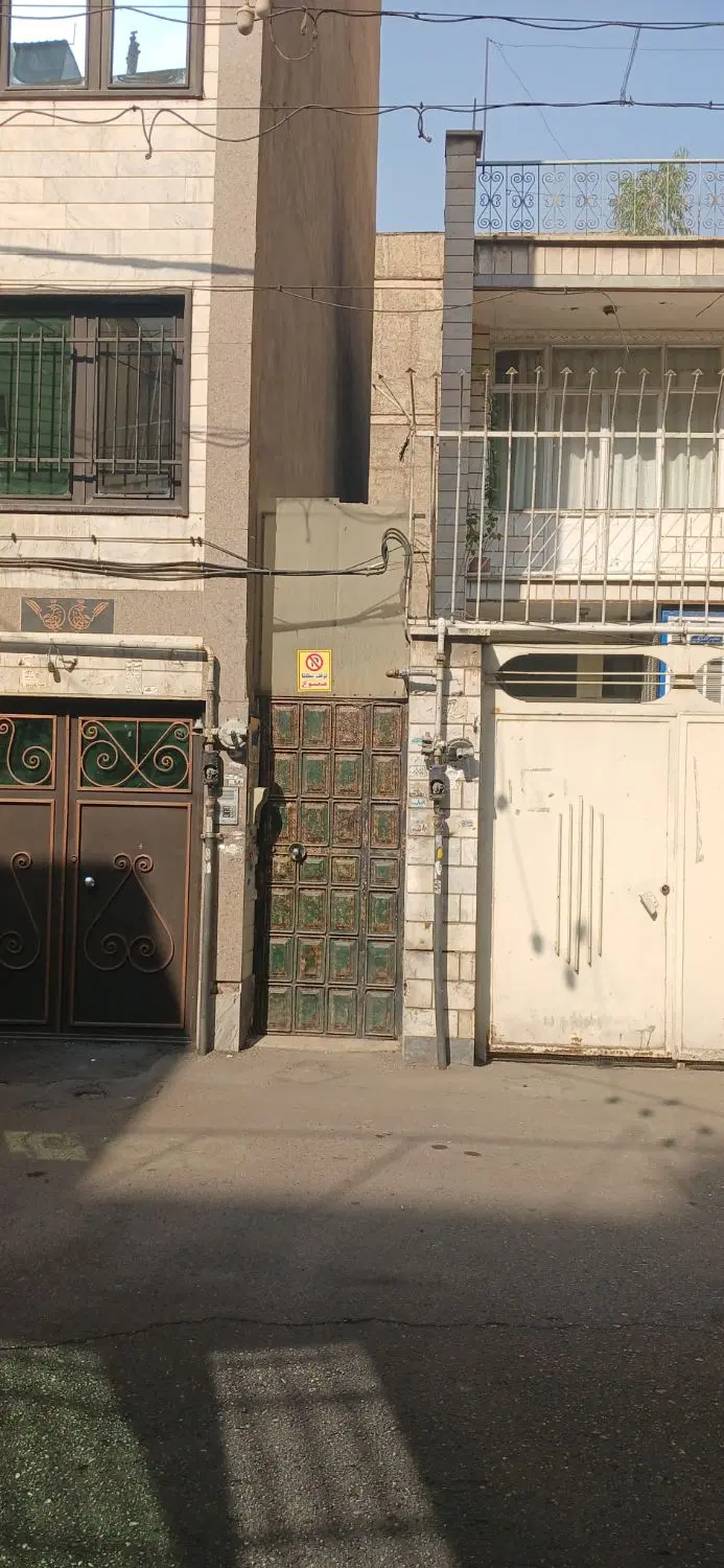 خونه حیاط دار کلنگی
