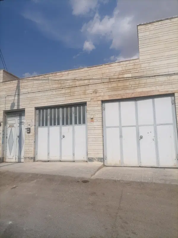 منزل ویلایی 300 متر
