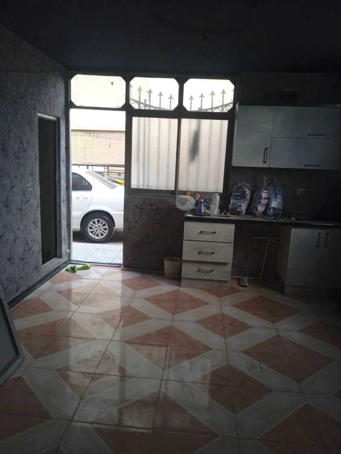 اجاره یا رهن 45متر مناسب کارگاه بیا انباری