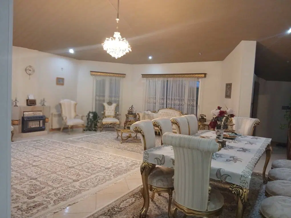 باغ ویلایی ۵۵۵ متر کاج