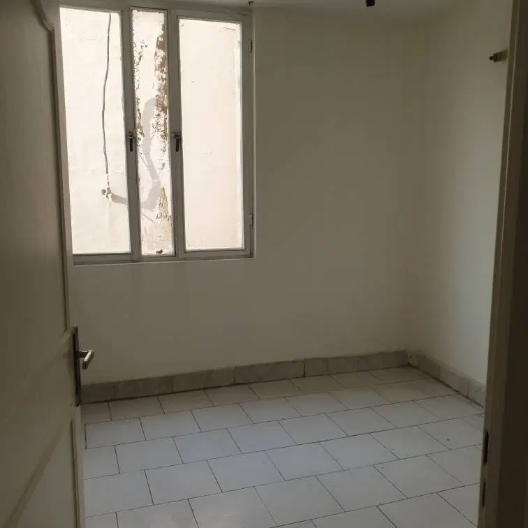 آپارتمان ۵۰ متری طبقه چهارم